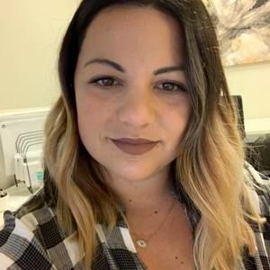 Meet your Posher, Rebecca